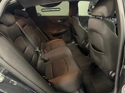 2018 Chevrolet Malibu LT - Photo 14 - Grand Rapids, MI 49504