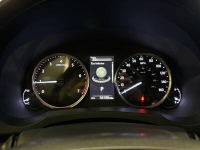 2018 Lexus IS 300   - Photo 27 - Grand Rapids, MI 49504