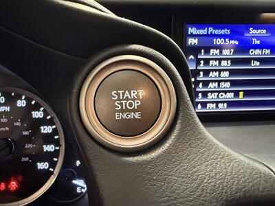 2018 Lexus IS 300   - Photo 33 - Grand Rapids, MI 49504