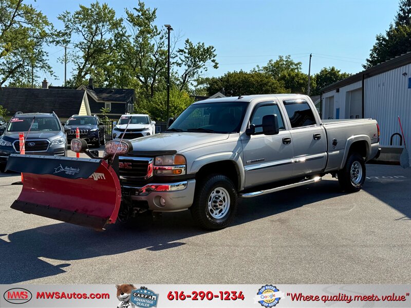 2006 GMC Sierra 2500HD Work Truck - Photo 1 - Grand Rapids, MI 49504