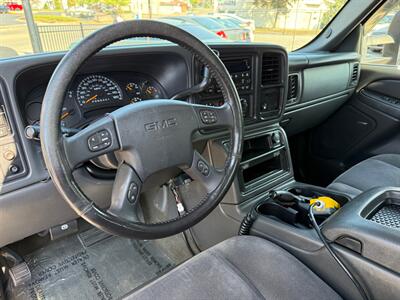 2006 GMC Sierra 2500HD Work Truck   - Photo 21 - Grand Rapids, MI 49504