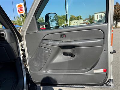 2006 GMC Sierra 2500HD Work Truck   - Photo 15 - Grand Rapids, MI 49504