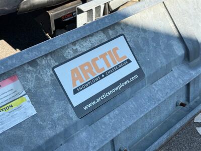 2006 GMC Sierra 2500HD Work Truck   - Photo 8 - Grand Rapids, MI 49504