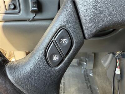 2006 GMC Sierra 2500HD Work Truck   - Photo 33 - Grand Rapids, MI 49504