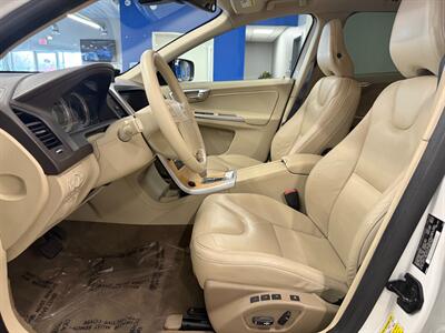 2010 Volvo XC60 T6   - Photo 21 - Grand Rapids, MI 49504