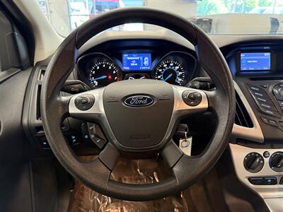 2014 Ford Focus SE   - Photo 27 - Grand Rapids, MI 49504