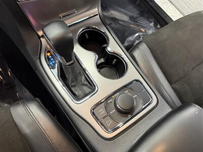 2020 Jeep Grand Cherokee Altitude   - Photo 33 - Grand Rapids, MI 49504