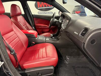 2014 Dodge Charger SXT   - Photo 10 - Grand Rapids, MI 49504