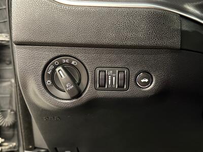 2014 Dodge Charger SXT   - Photo 22 - Grand Rapids, MI 49504