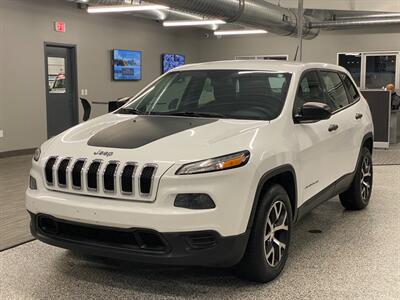 2014 Jeep Cherokee Sport   - Photo 4 - Grand Rapids, MI 49504