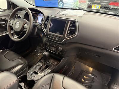 2022 Jeep Cherokee Trailhawk - Photo 10 - Grand Rapids, MI 49504