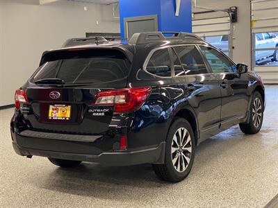 2017 Subaru Outback 2.5i Limited   - Photo 7 - Grand Rapids, MI 49504