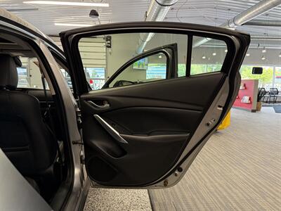 2015 Mazda Mazda6 i Grand Touring - Photo 25 - Grand Rapids, MI 49504