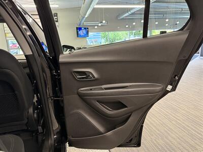 2018 Chevrolet Trax LS   - Photo 27 - Grand Rapids, MI 49504