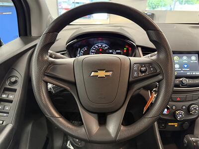 2018 Chevrolet Trax LS   - Photo 18 - Grand Rapids, MI 49504