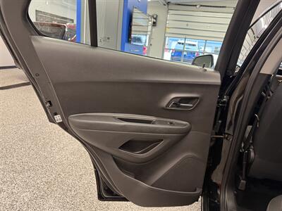 2018 Chevrolet Trax LS   - Photo 9 - Grand Rapids, MI 49504