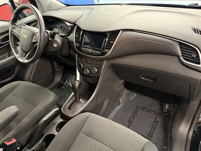 2018 Chevrolet Trax LS   - Photo 23 - Grand Rapids, MI 49504