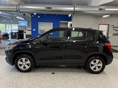 2018 Chevrolet Trax LS   - Photo 3 - Grand Rapids, MI 49504