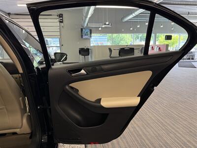 2014 Volkswagen Jetta SE   - Photo 14 - Grand Rapids, MI 49504