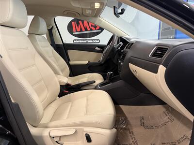 2014 Volkswagen Jetta SE   - Photo 12 - Grand Rapids, MI 49504