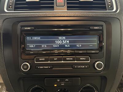 2014 Volkswagen Jetta SE   - Photo 21 - Grand Rapids, MI 49504