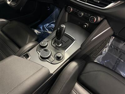 2019 Alfa Romeo Stelvio Ti Sport - Photo 12 - Grand Rapids, MI 49504