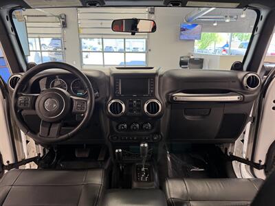 2012 Jeep Wrangler Unlimited Sahara   - Photo 17 - Grand Rapids, MI 49504