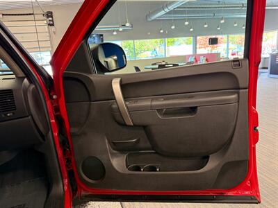 2012 GMC Sierra 1500 SLE - Photo 11 - Grand Rapids, MI 49504