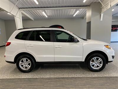 2011 Hyundai SANTA FE GLS   - Photo 9 - Grand Rapids, MI 49504