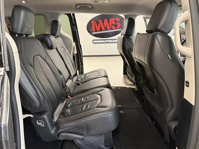 2017 Chrysler Pacifica Touring-L - Photo 14 - Grand Rapids, MI 49504