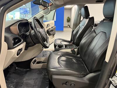 2017 Chrysler Pacifica Touring-L - Photo 18 - Grand Rapids, MI 49504