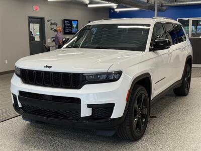 2022 Jeep Grand Cherokee L Laredo   - Photo 3 - Grand Rapids, MI 49504