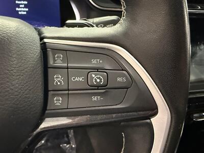 2022 Jeep Grand Cherokee L Laredo   - Photo 34 - Grand Rapids, MI 49504