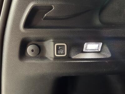 2022 Jeep Grand Cherokee L Laredo   - Photo 18 - Grand Rapids, MI 49504