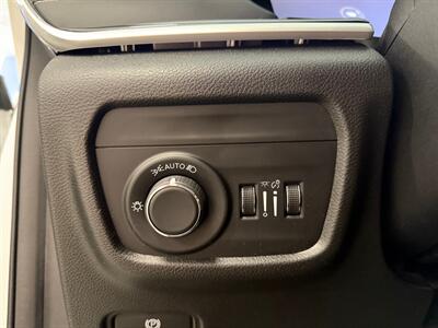 2022 Jeep Grand Cherokee L Laredo   - Photo 35 - Grand Rapids, MI 49504