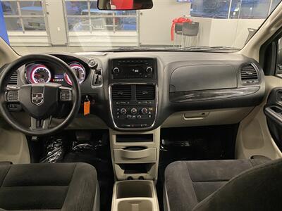 2015 Dodge Grand Caravan SE   - Photo 30 - Grand Rapids, MI 49504