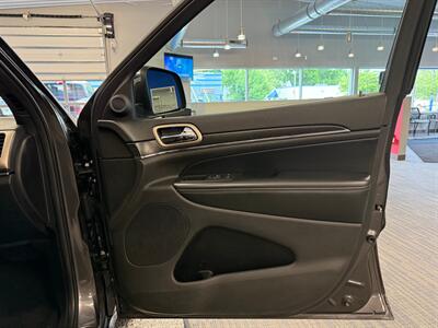 2015 Jeep Grand Cherokee Limited   - Photo 12 - Grand Rapids, MI 49504