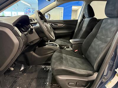 2016 Nissan Rogue SV - Photo 23 - Grand Rapids, MI 49504