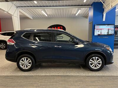 2016 Nissan Rogue SV - Photo 8 - Grand Rapids, MI 49504