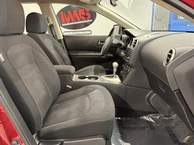2015 Nissan Rogue Select S   - Photo 13 - Grand Rapids, MI 49504