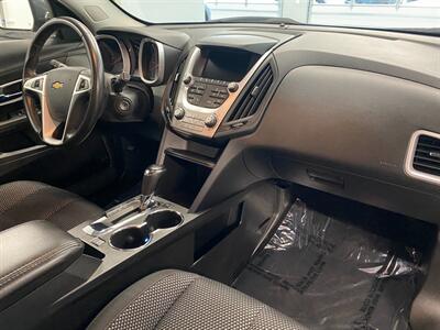 2017 Chevrolet Equinox LT   - Photo 11 - Grand Rapids, MI 49504