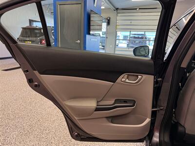 2015 Honda Civic LX   - Photo 16 - Grand Rapids, MI 49504