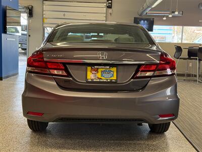 2015 Honda Civic LX   - Photo 6 - Grand Rapids, MI 49504