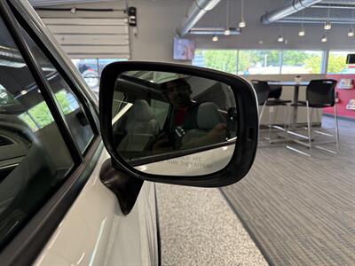 2021 Subaru Forester Premium - Photo 11 - Grand Rapids, MI 49504