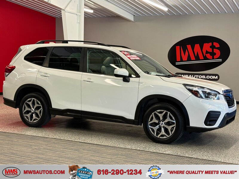 2021 Subaru Forester Premium   - Photo 1 - Grand Rapids, MI 49504