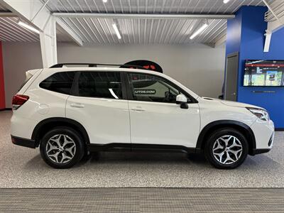 2021 Subaru Forester Premium - Photo 8 - Grand Rapids, MI 49504