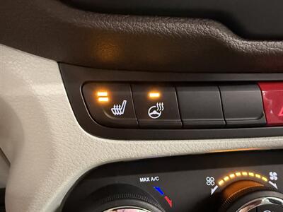 2015 Jeep Renegade Limited - Photo 28 - Grand Rapids, MI 49504