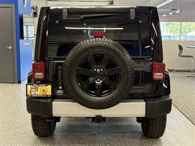 2012 Jeep Wrangler Unlimited Sahara   - Photo 10 - Grand Rapids, MI 49504