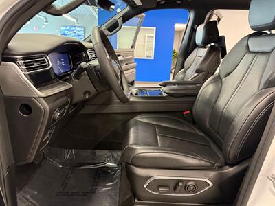 2022 Jeep Wagoneer Series III   - Photo 13 - Grand Rapids, MI 49504