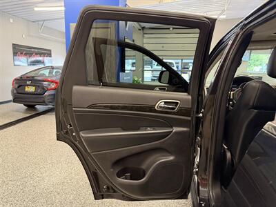 2013 Jeep Grand Cherokee Laredo - Photo 29 - Grand Rapids, MI 49504